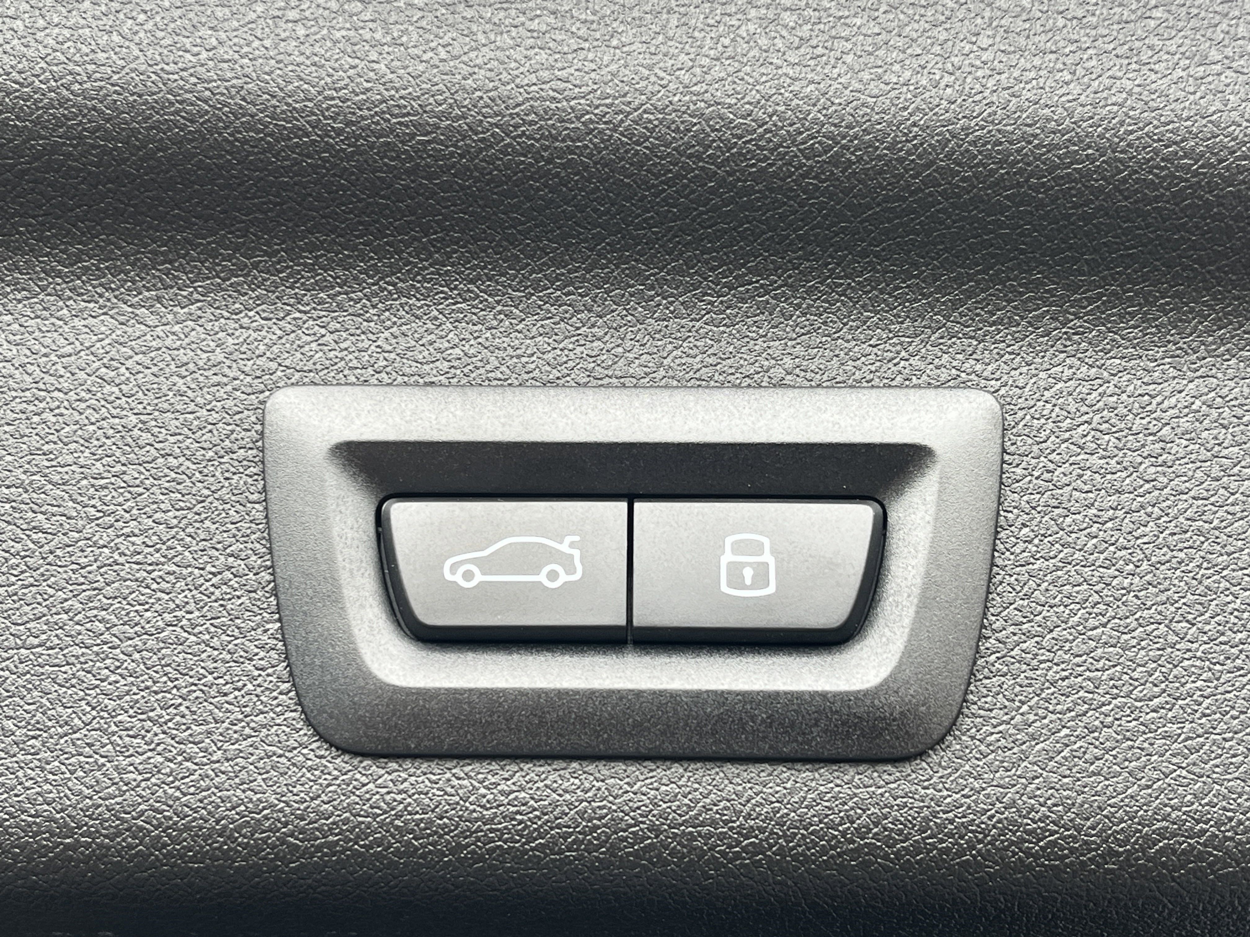 New 2025 BMW X1 xDrive28i w/ Technology Package image 29