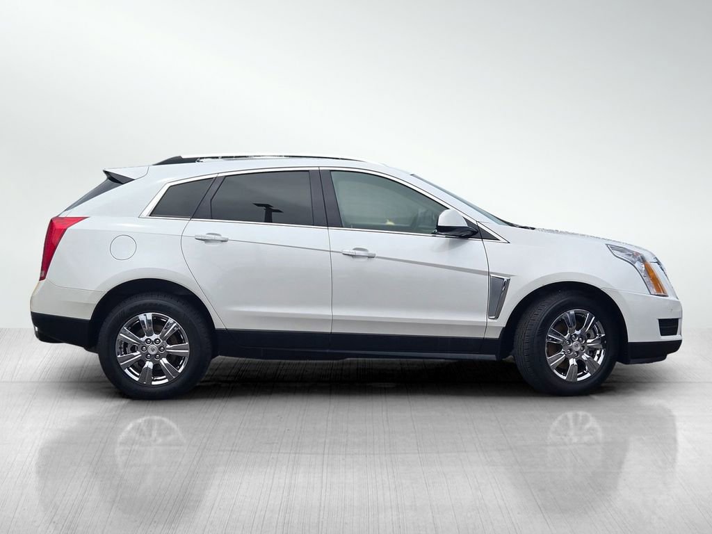 Used 2016 Cadillac SRX Luxury w/ Driver Awareness Package AWD/4WD image 3