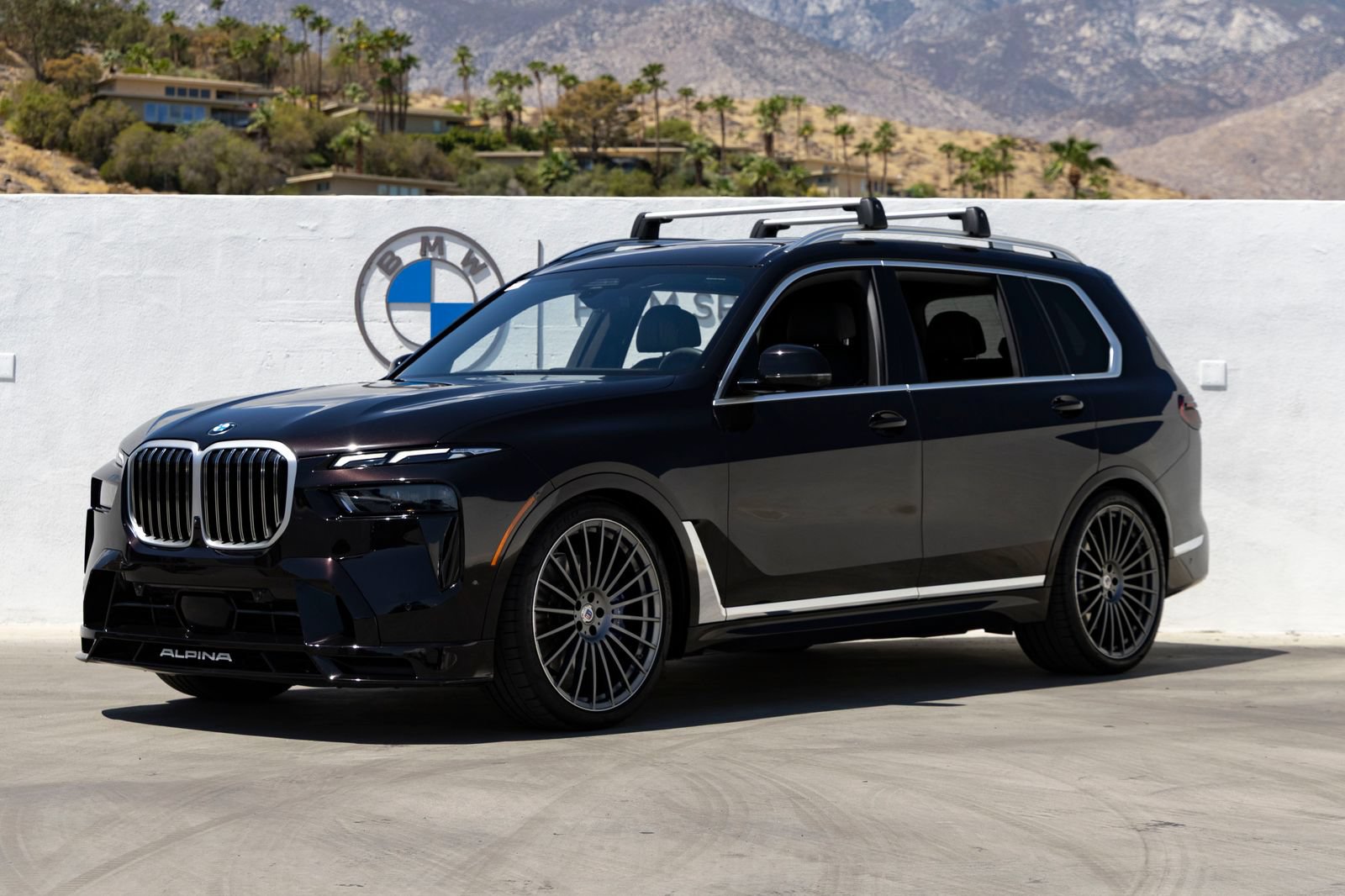 Used 2023 BMW ALPINA XB7 AWD/4WD image 1