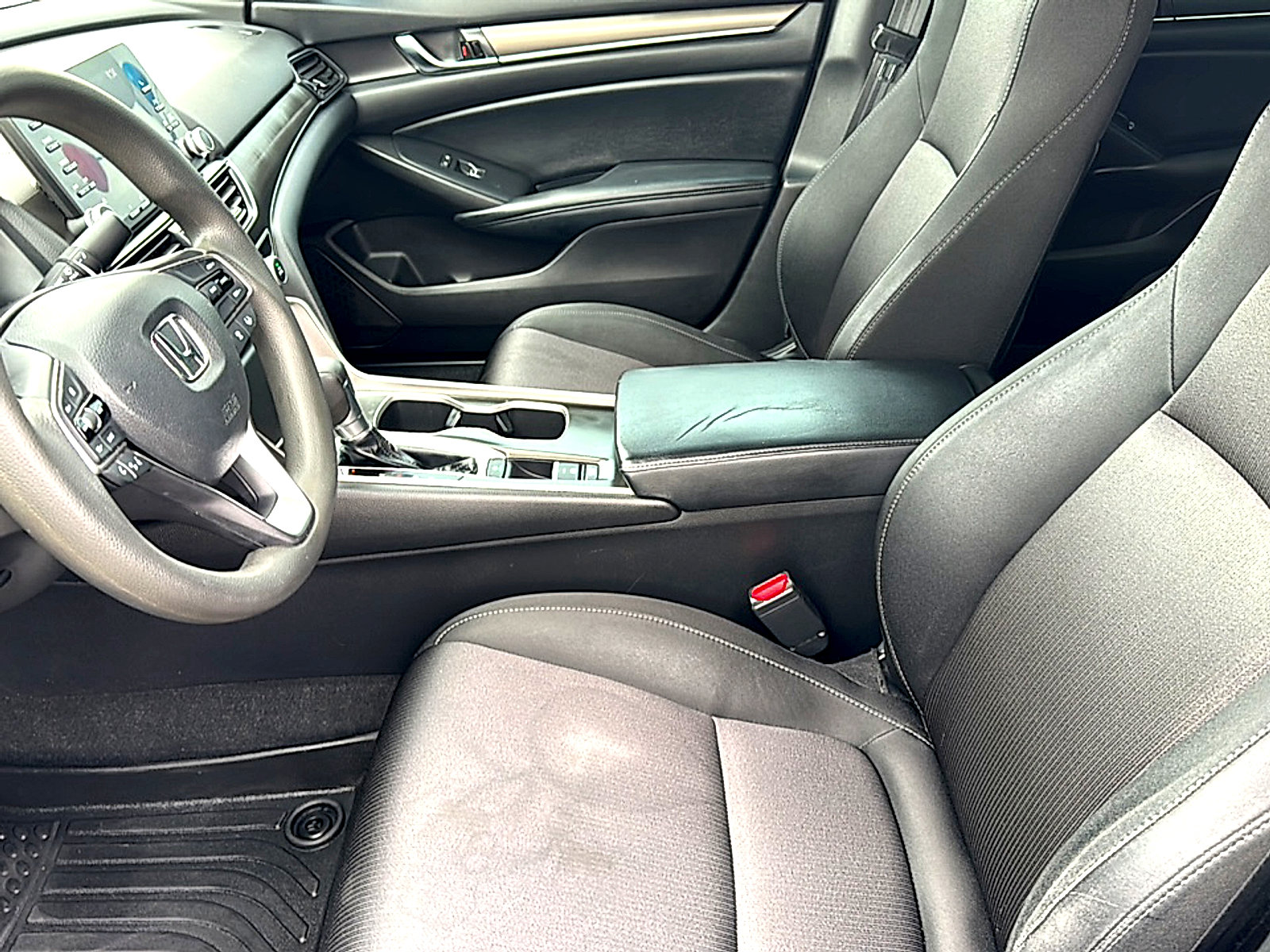 Used 2018 Honda Accord LX image 13