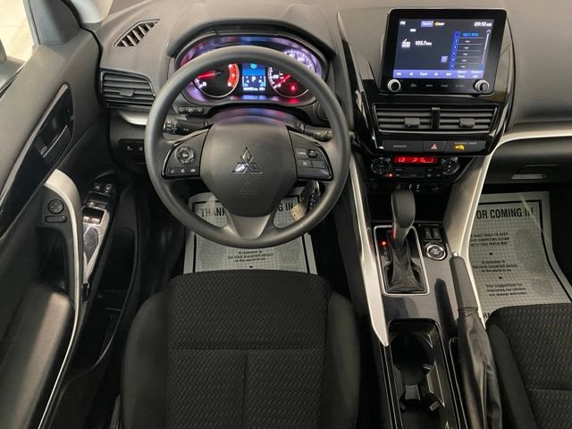Used 2023 Mitsubishi Eclipse Cross LE AWD/4WD image 2