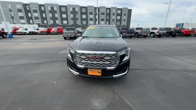 Used 2022 GMC Terrain Denali w/ LPO, Floor Liner Package AWD/4WD image 3