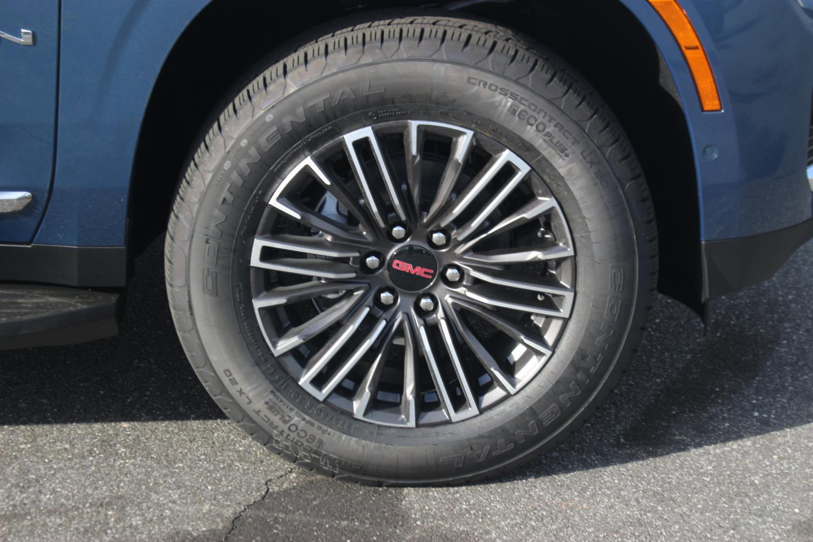 New 2026 GMC Yukon XL Elevation w/ Elevation Premium Package image 9