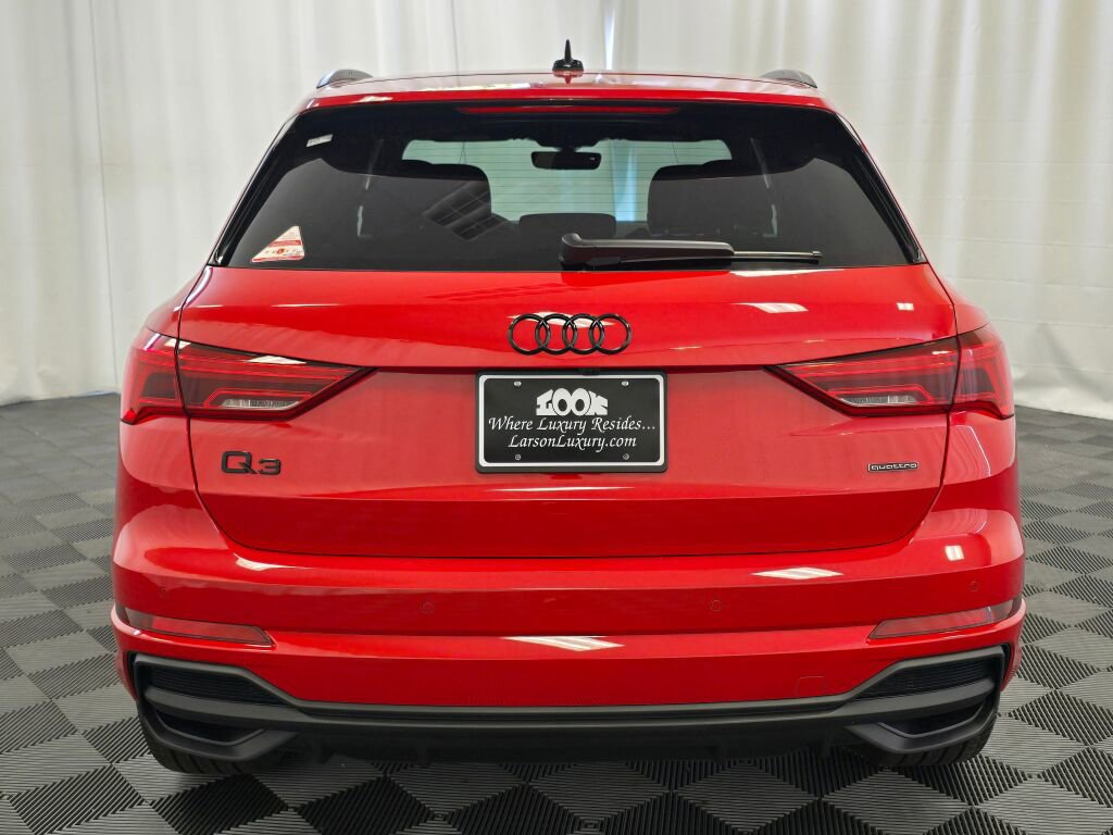 New 2025 Audi Q3 2.0T Premium image 5