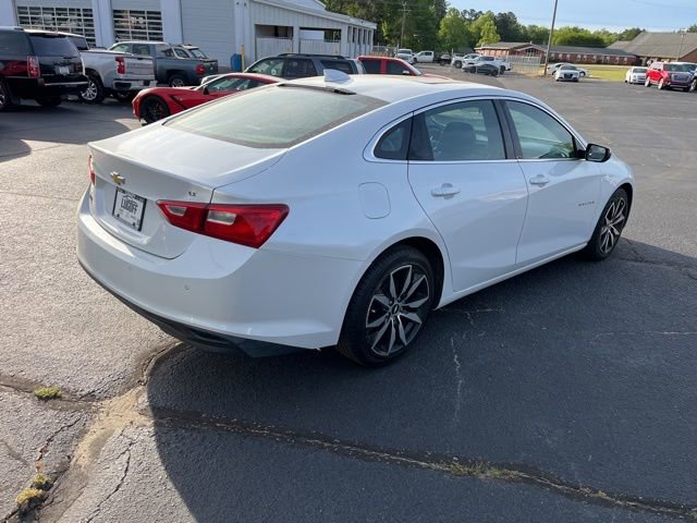 Used 2016 Chevrolet Malibu LT w/ Leather Package image 3
