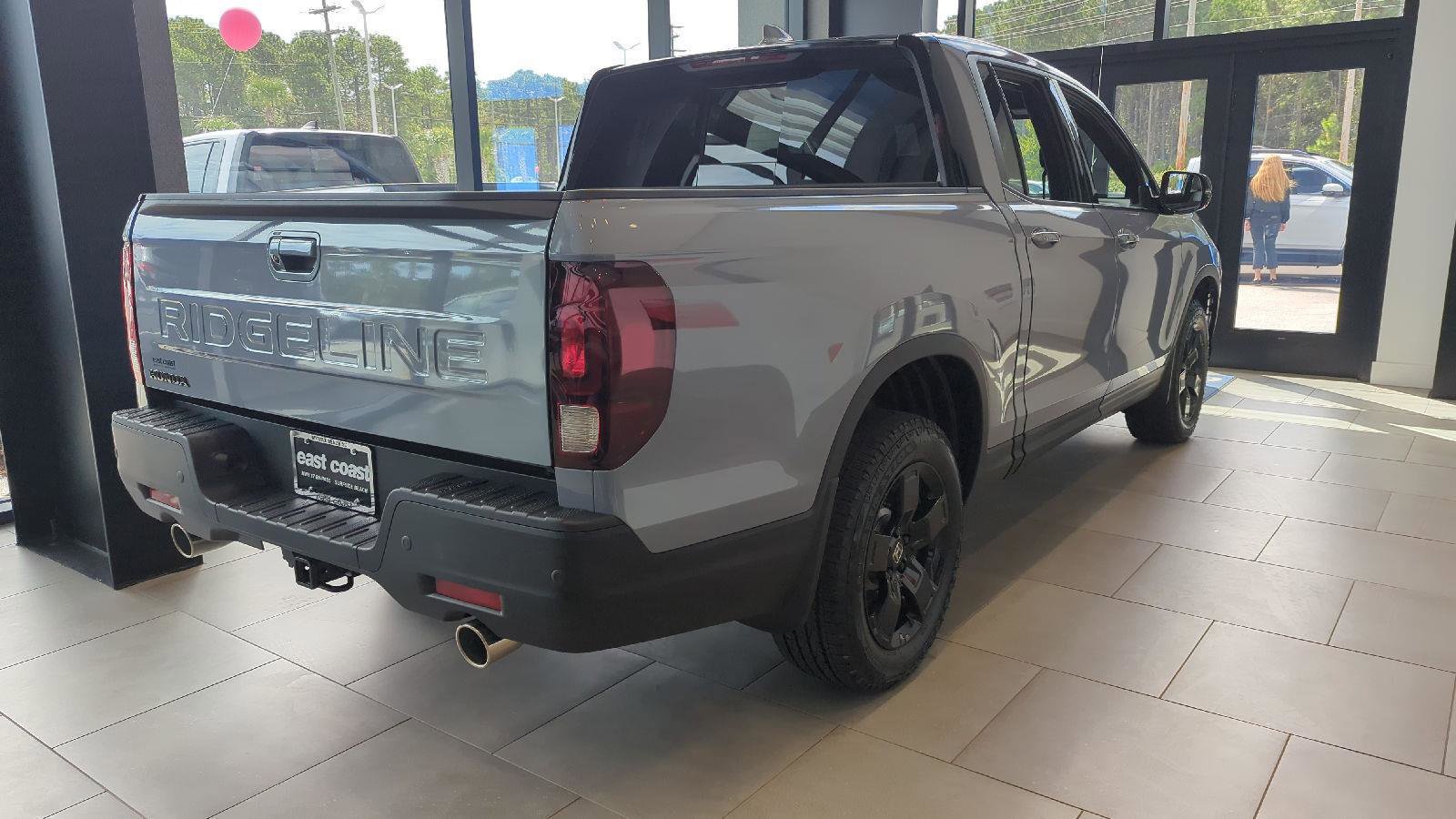 New 2026 Honda Ridgeline Black Edition image 5