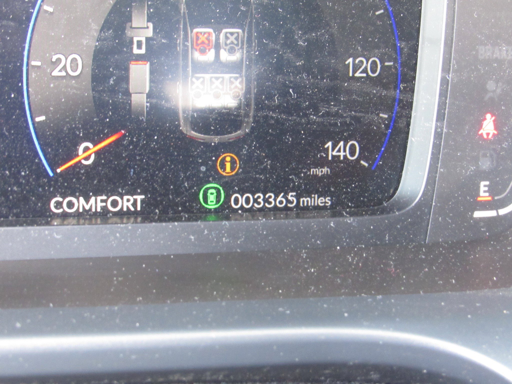 Certified 2025 Acura ADX A-Spec image 30