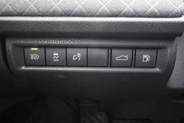 Used 2025 Toyota Camry XLE image 14