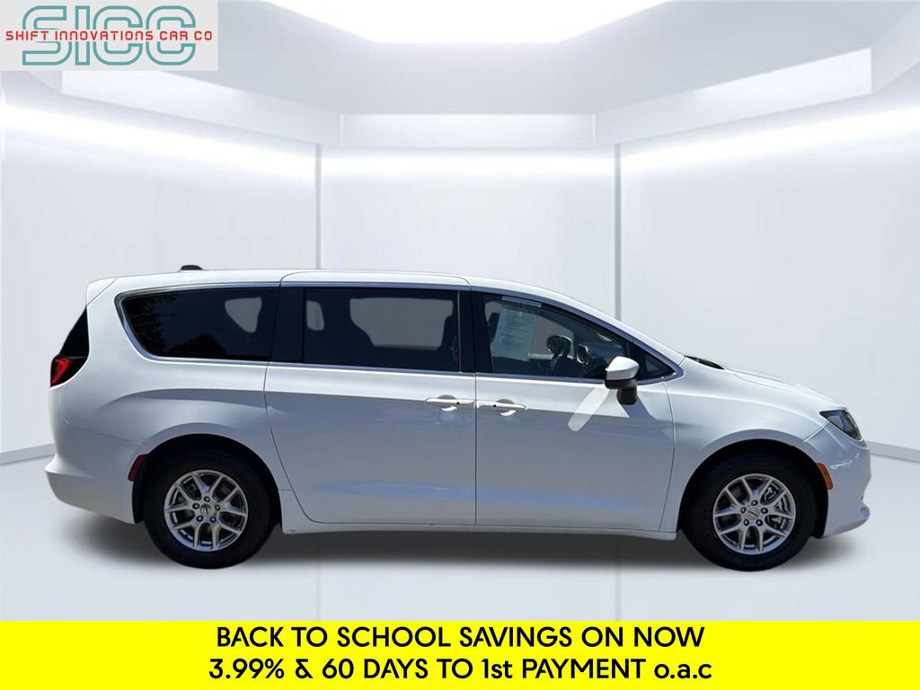 Used 2023 Chrysler Voyager LX FWD image 8