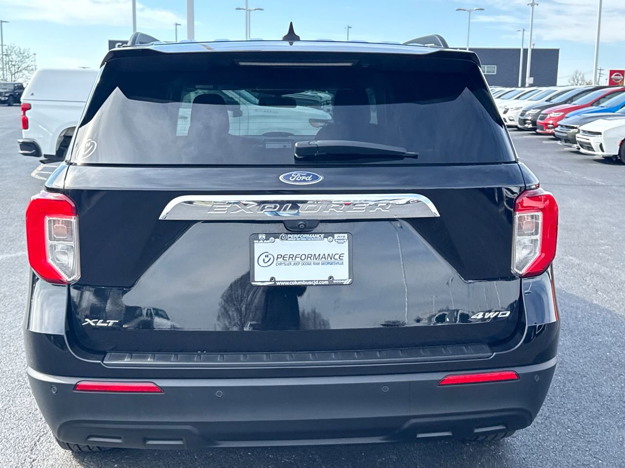 Used 2021 Ford Explorer XLT AWD/4WD image 4