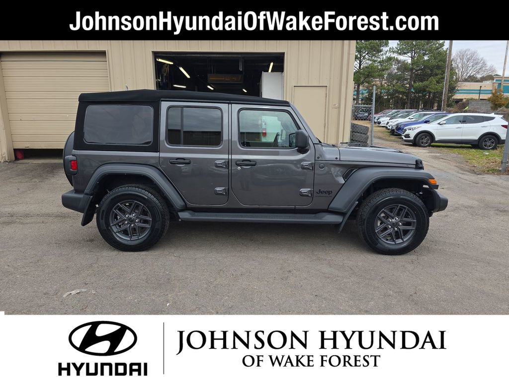 Used 2024 Jeep Wrangler Sport S image 14