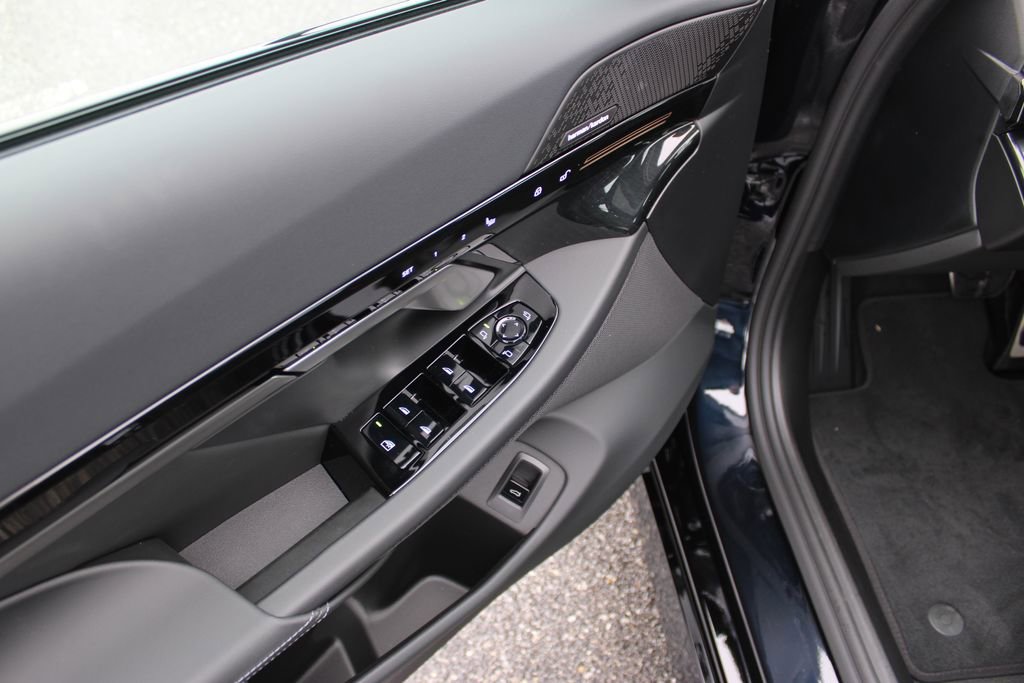 New 2026 BMW 530i xDrive image 28