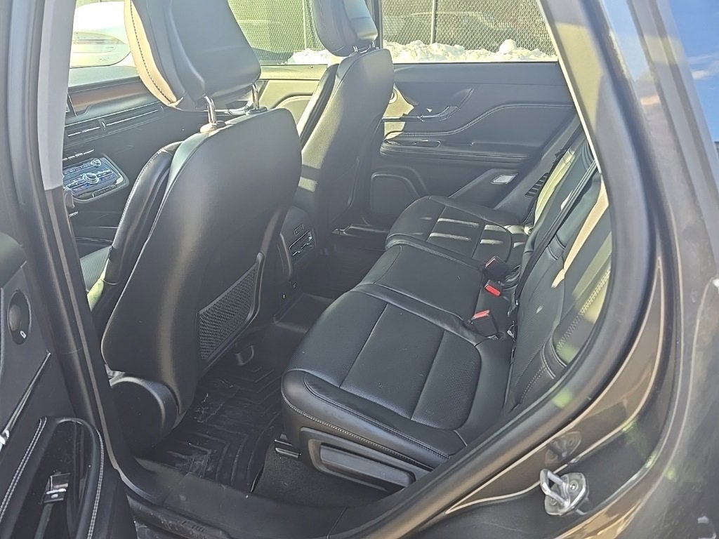 Used 2020 Lincoln Corsair Reserve w/ Equipment Group 201A image 7