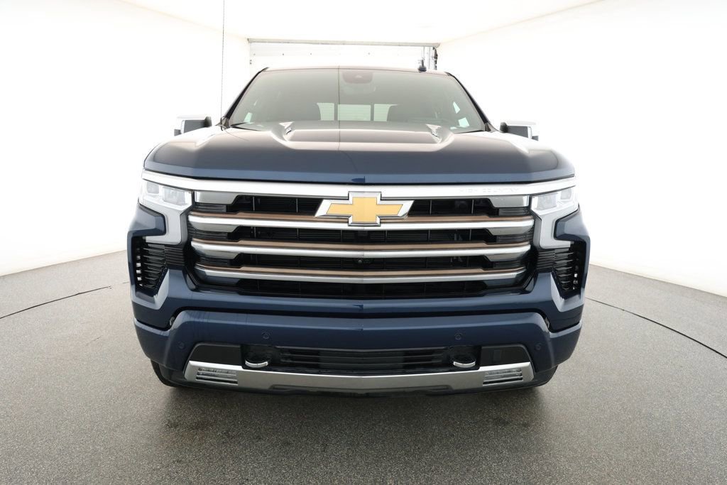 Used 2022 Chevrolet Silverado 1500 High Country image 2