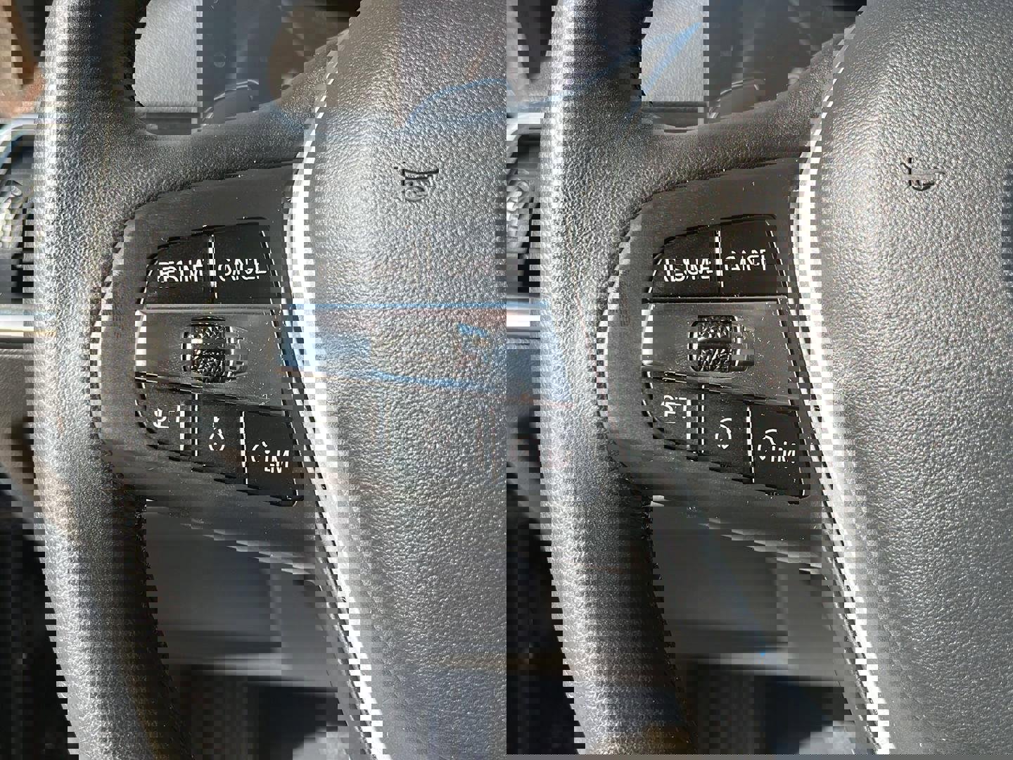 Used 2024 BMW 330e 330e image 15