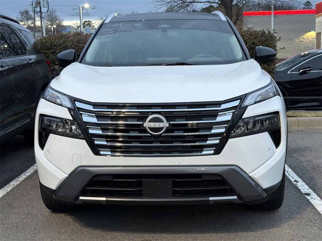 Used 2024 Nissan Rogue SL w/ SL Premium Package image 4