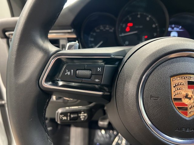 Used 2025 Porsche Macan Turbo image 27