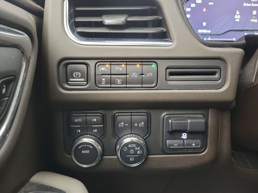 Used 2022 GMC Yukon XL SLT w/ SLT Luxury Package image 14