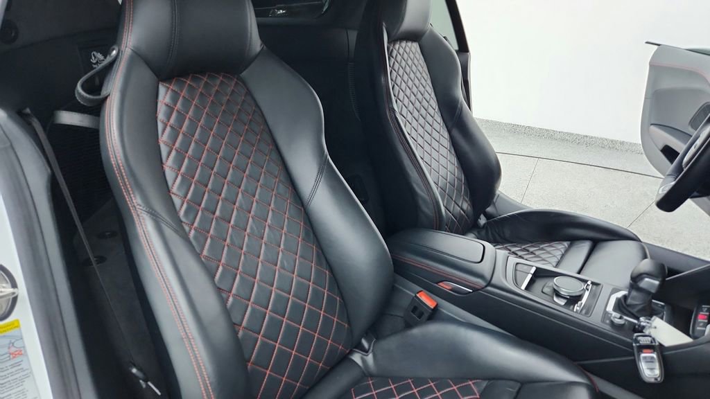 Used 2017 Audi R8 V10 plus AWD/4WD image 22