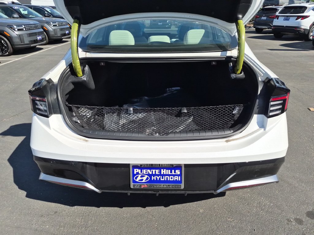 New 2026 Hyundai Sonata SEL FWD image 32
