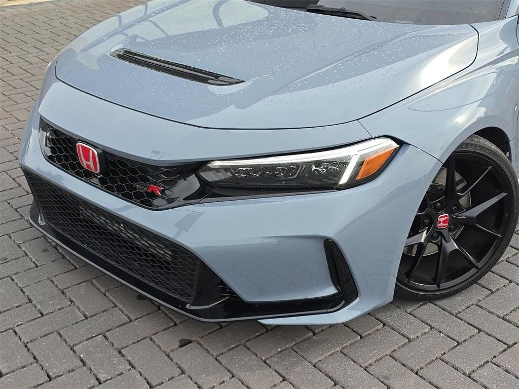 Used 2025 Honda Civic Type R image 10