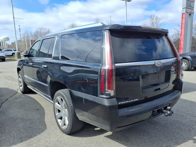 Used 2018 Cadillac Escalade ESV Premium Luxury image 4