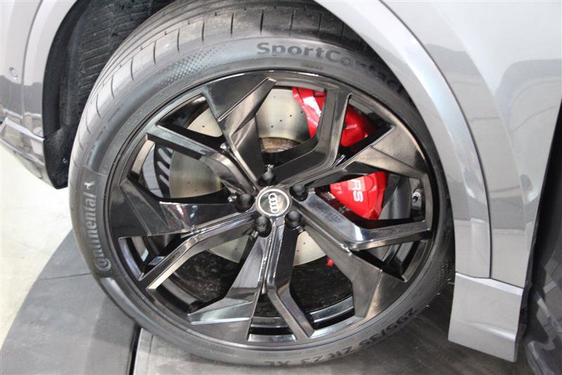 Used 2022 Audi RS Q8 w/ Carbon Optic Package image 35