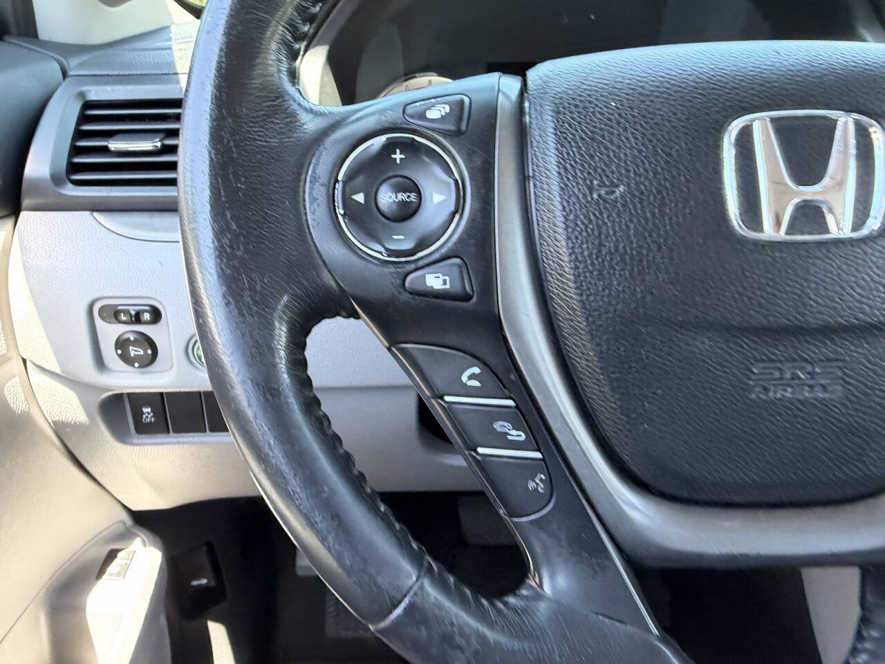 Used 2017 Honda Pilot EX-L image 18