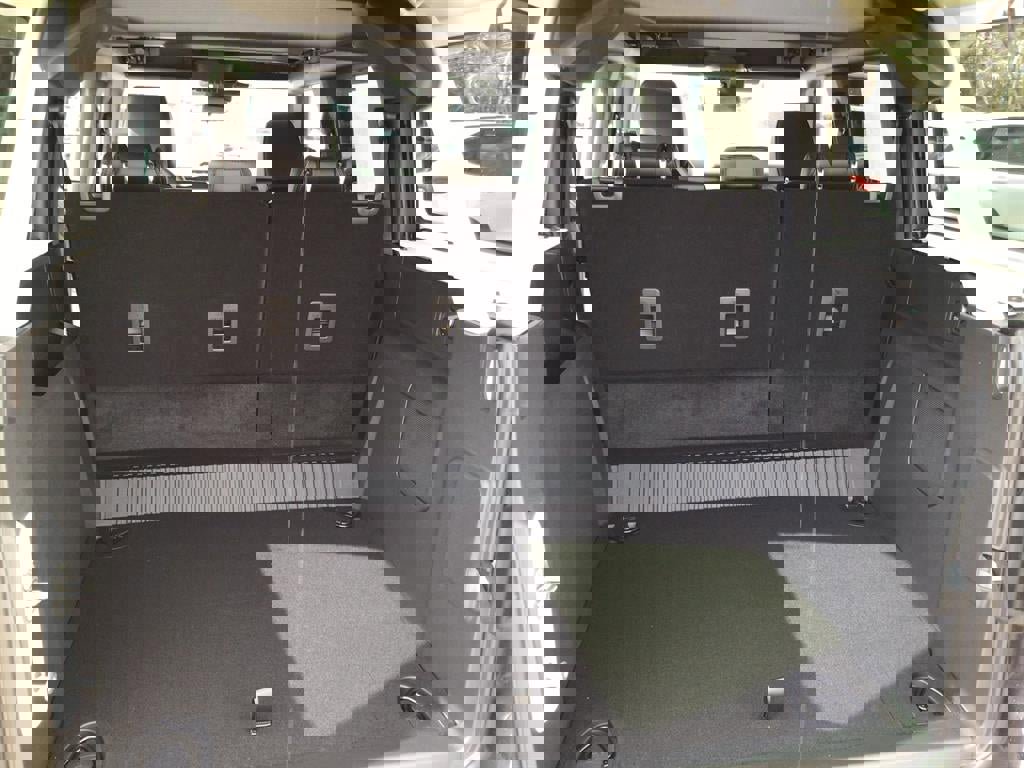 New 2025 Ford Bronco Badlands image 15