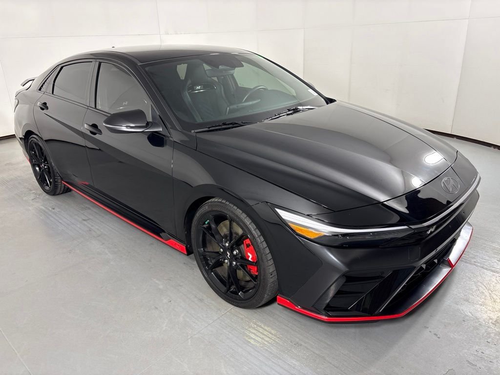 Used 2025 Hyundai Elantra N FWD image 2