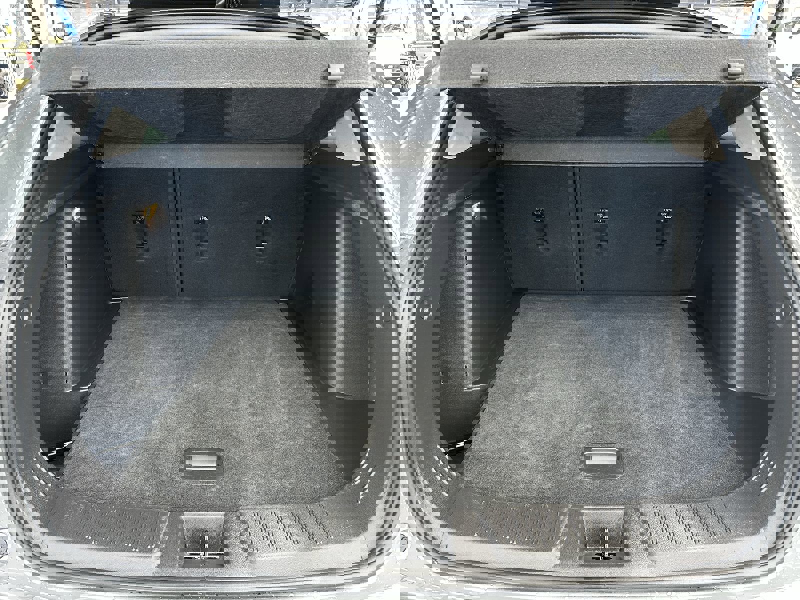 Used 2025 Chevrolet Trax LT w/ LT Convenience Package image 32