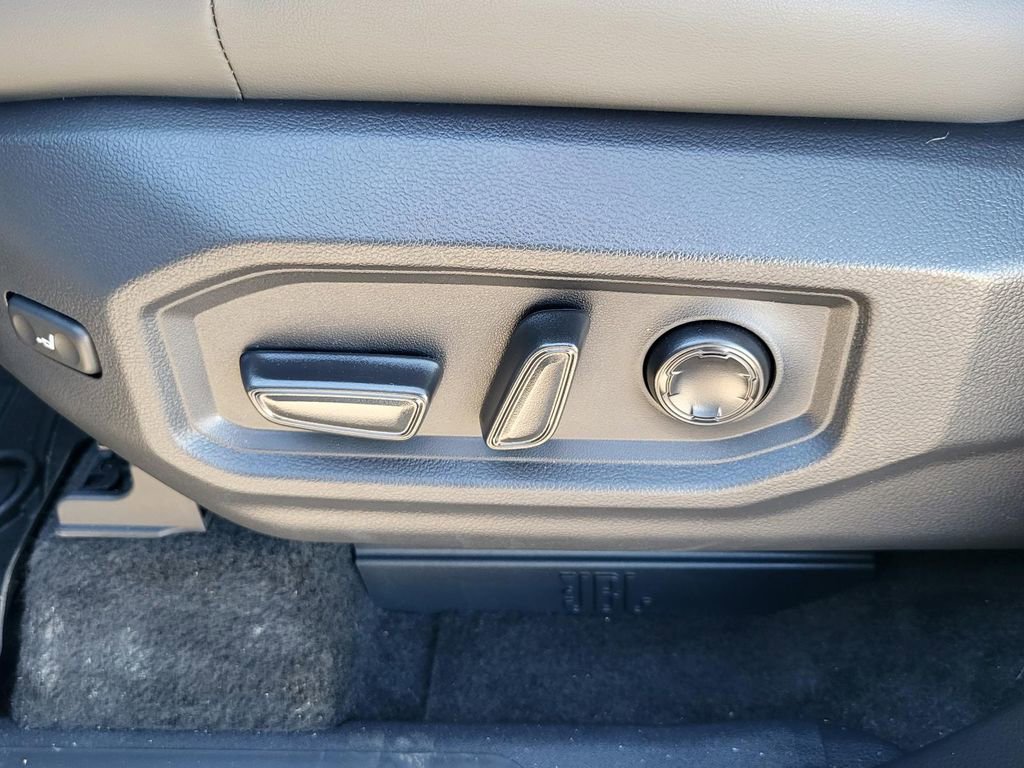 Used 2026 Toyota Sequoia Capstone image 19