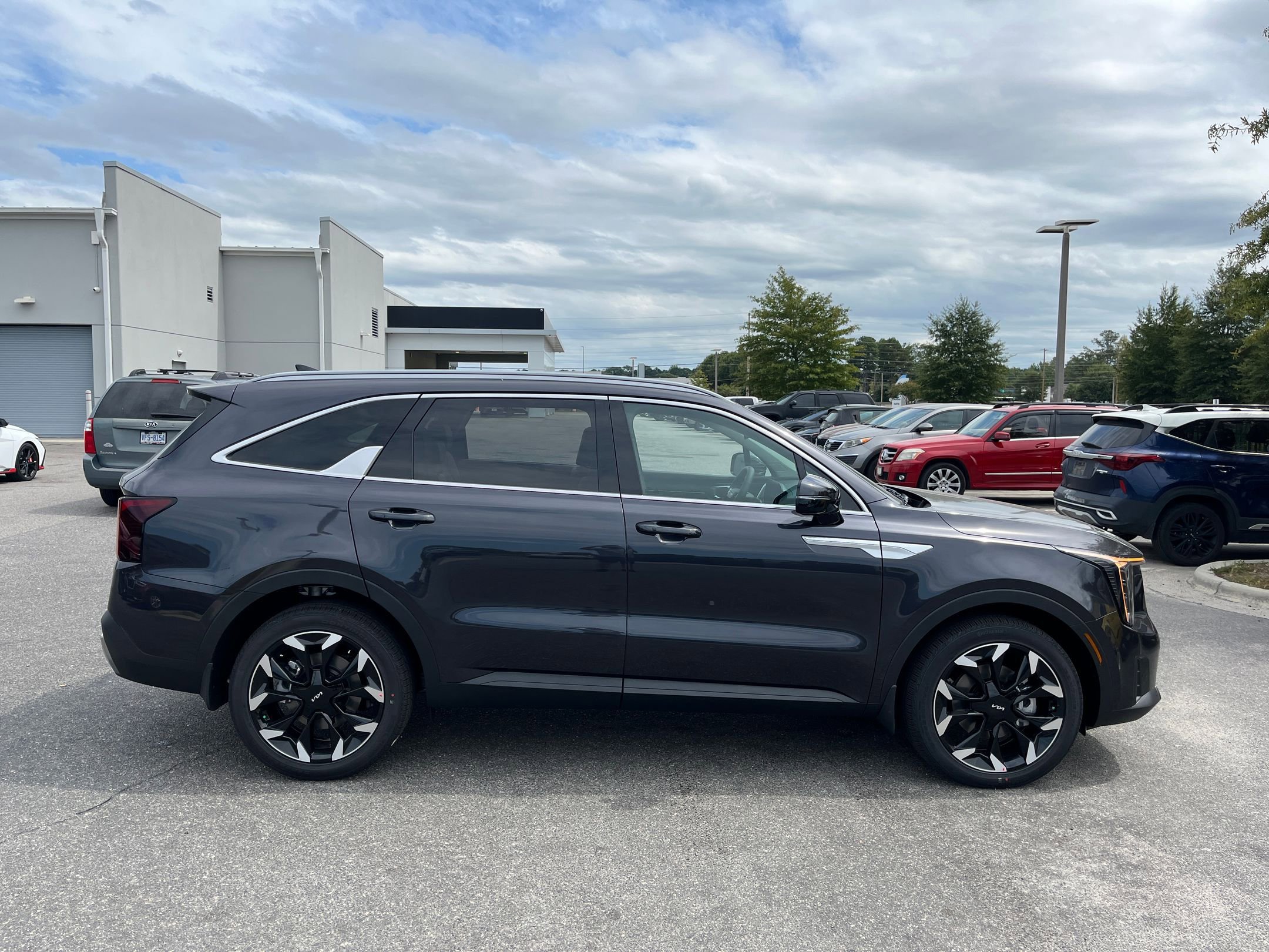 New 2026 Kia Sorento EX image 9