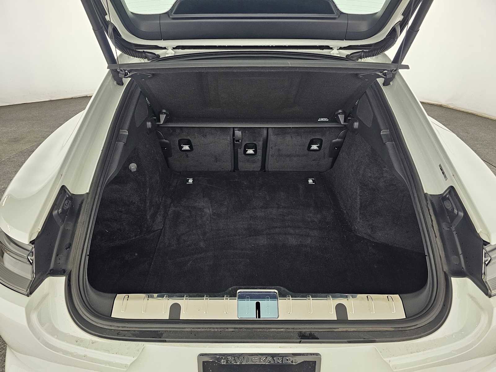 Used 2023 Porsche Panamera Platinum Edition image 14