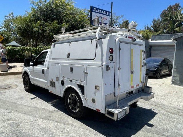 Used 2013 Ford F350 XL RWD image 2