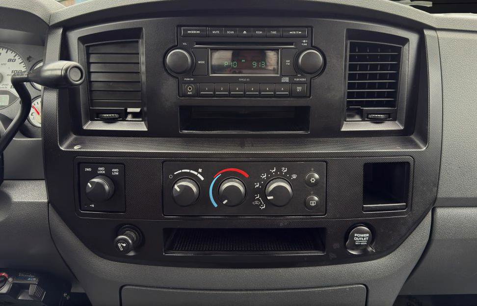 Used 2007 Dodge Ram 1500 Truck ST w/ Special Edition Group image 17