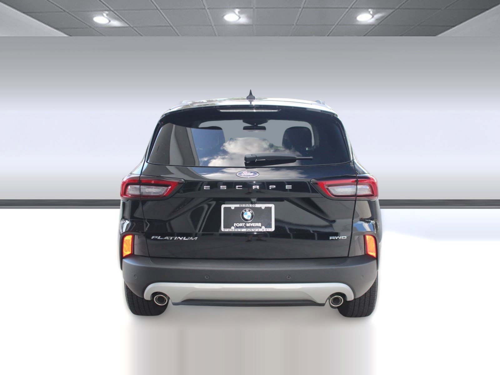 Used 2023 Ford Escape Platinum image 10