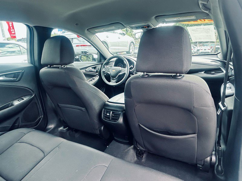 Used 2021 Chevrolet Malibu LT image 13