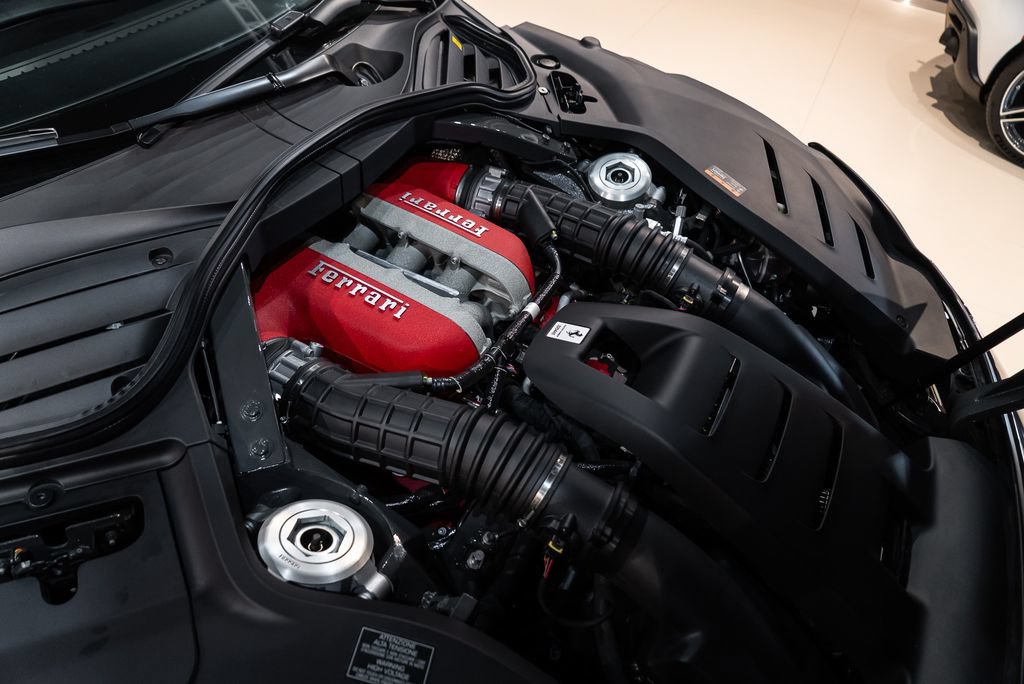 Certified 2025 Ferrari Purosangue AWD/4WD image 21