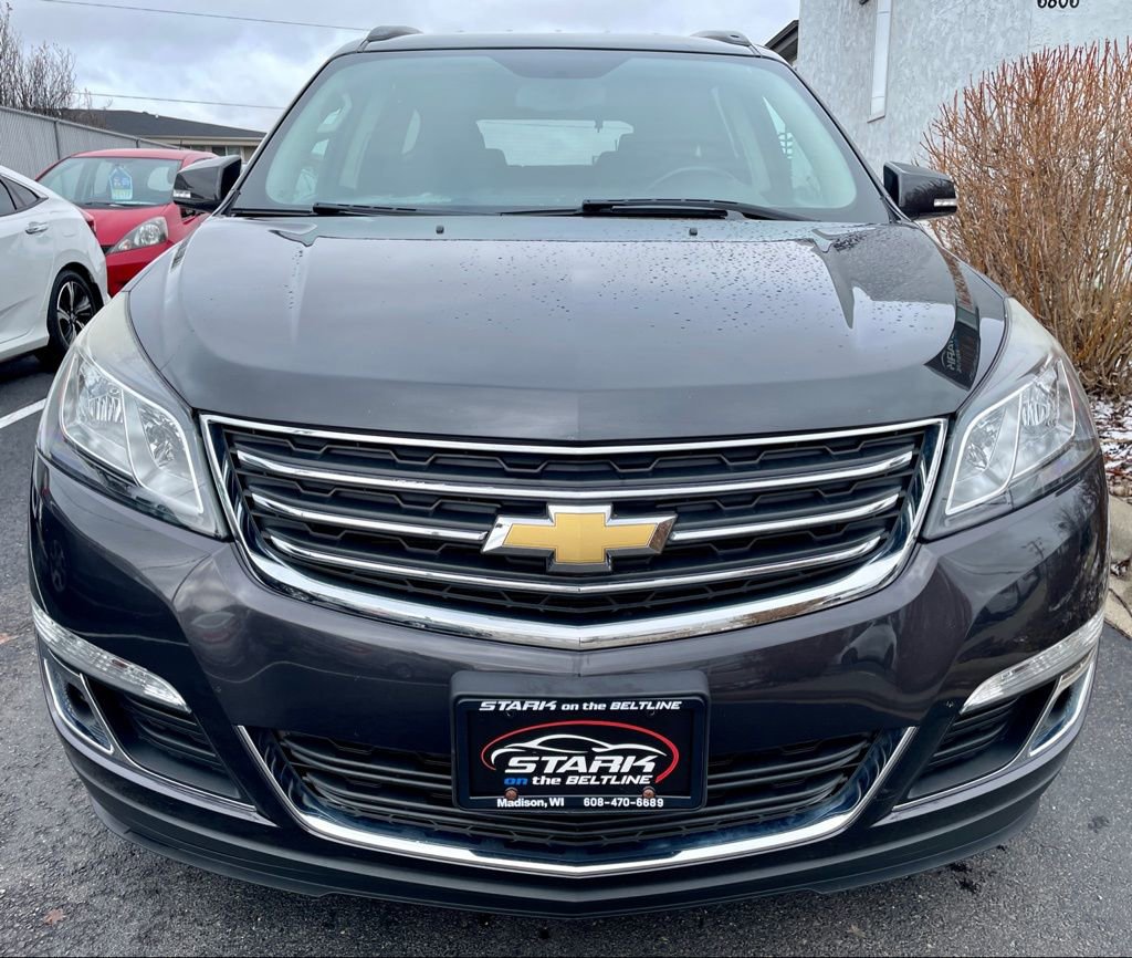Used 2017 Chevrolet Traverse LT image 3