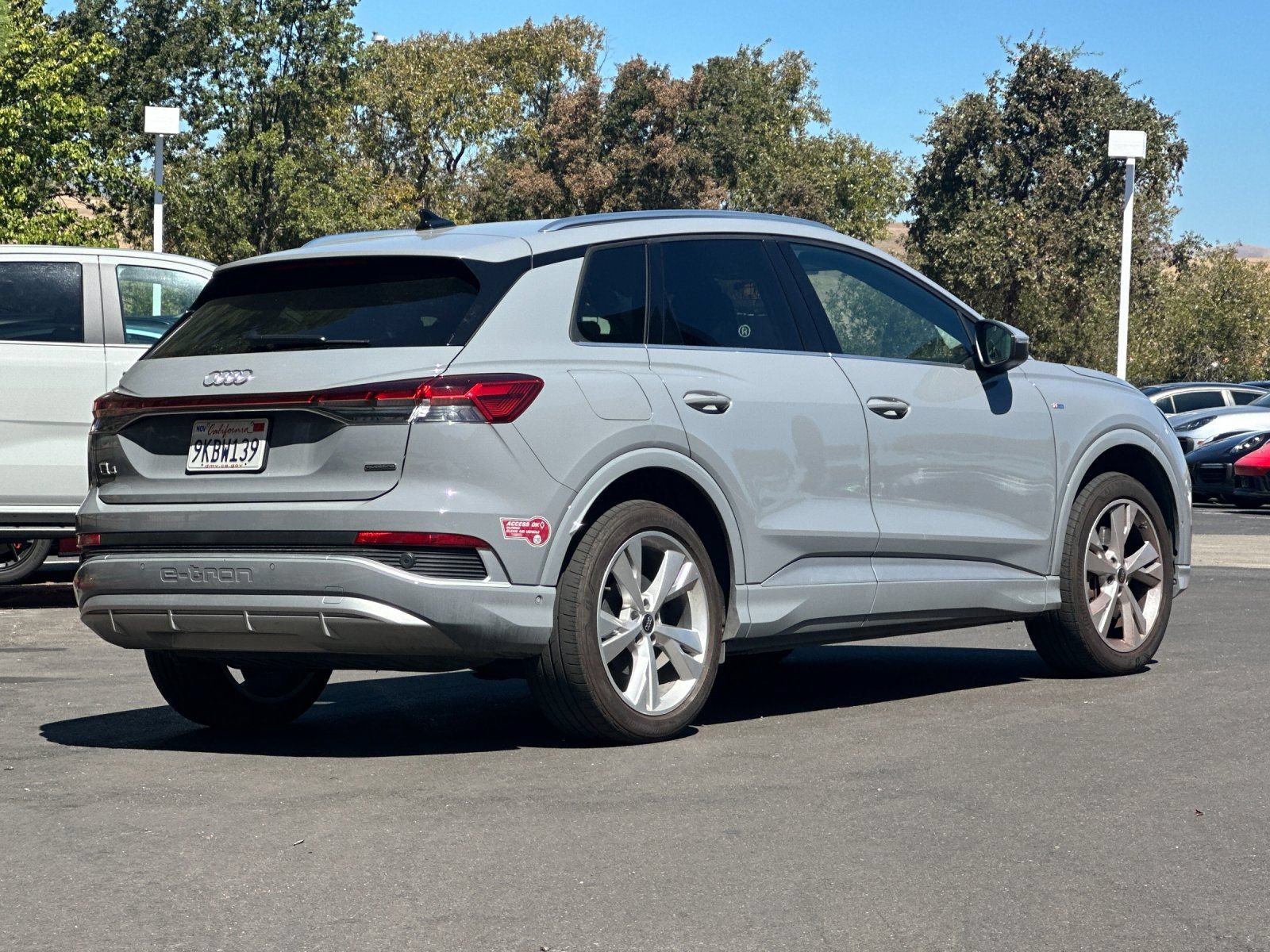 Used 2023 Audi Q4 e-tron Prestige w/ 20" Wheel Package AWD/4WD image 6