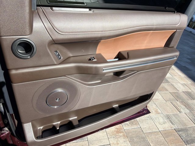 Used 2024 Ford Expedition Max King Ranch image 19