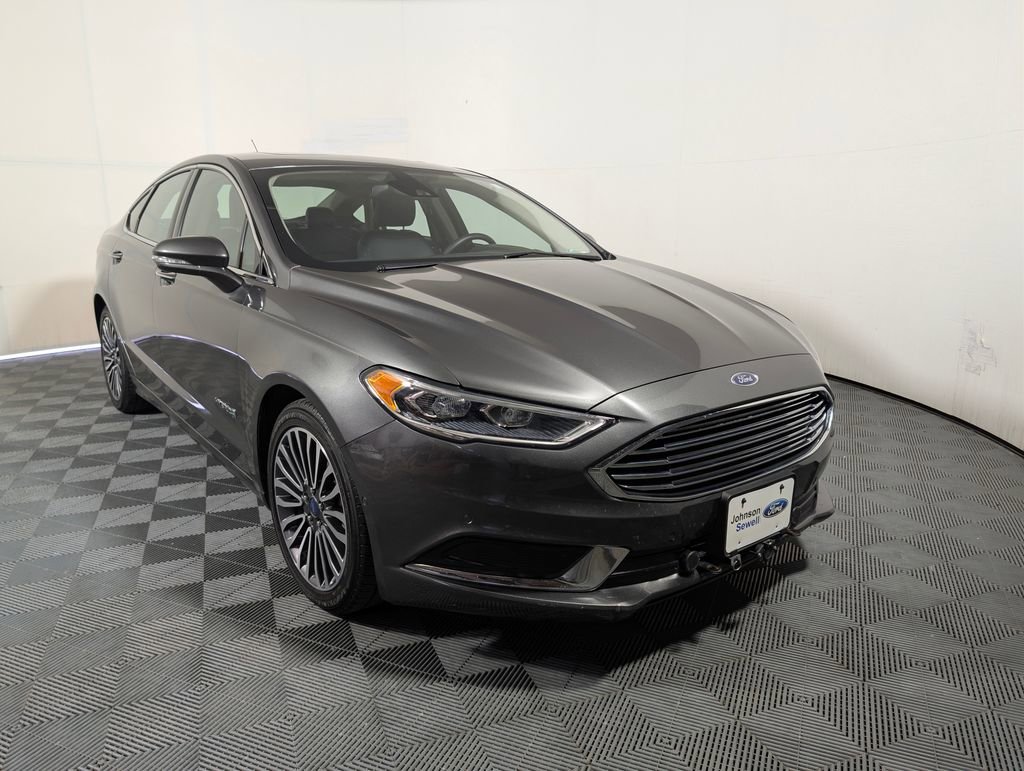 Used 2018 Ford Fusion SE w/ Equipment Group 602A FWD image 1