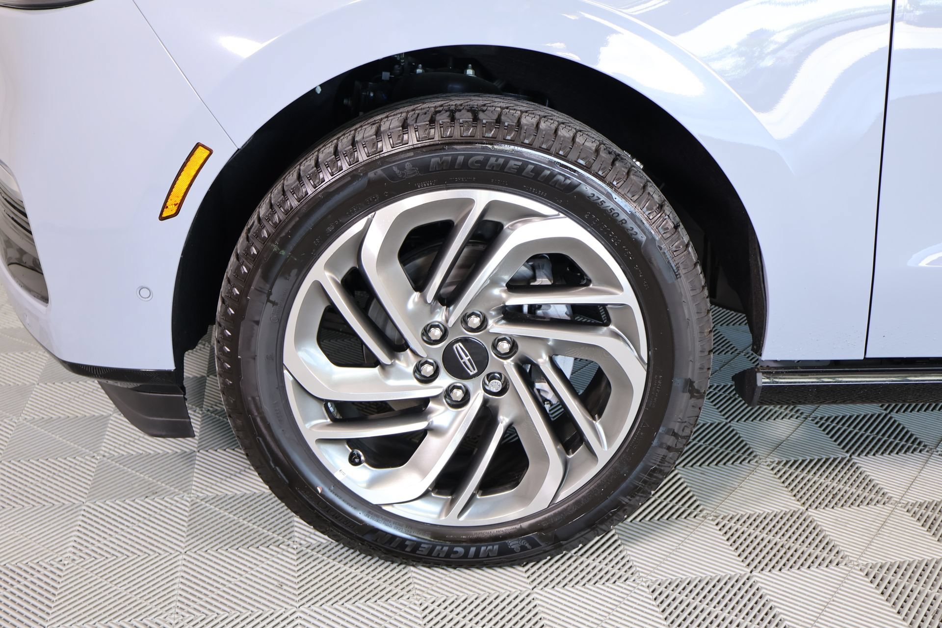 New 2025 Lincoln Navigator Reserve AWD/4WD image 19