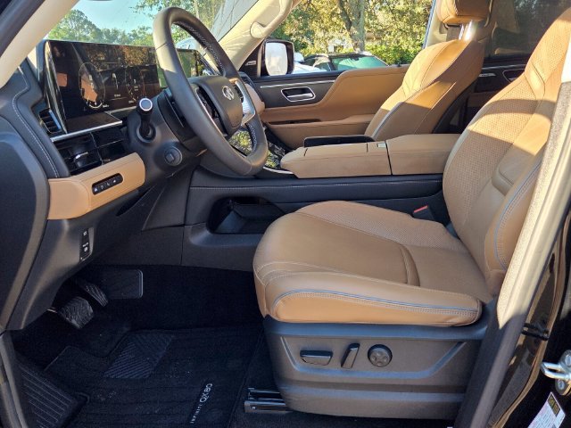 Certified 2025 INFINITI QX80 Luxe AWD/4WD image 11
