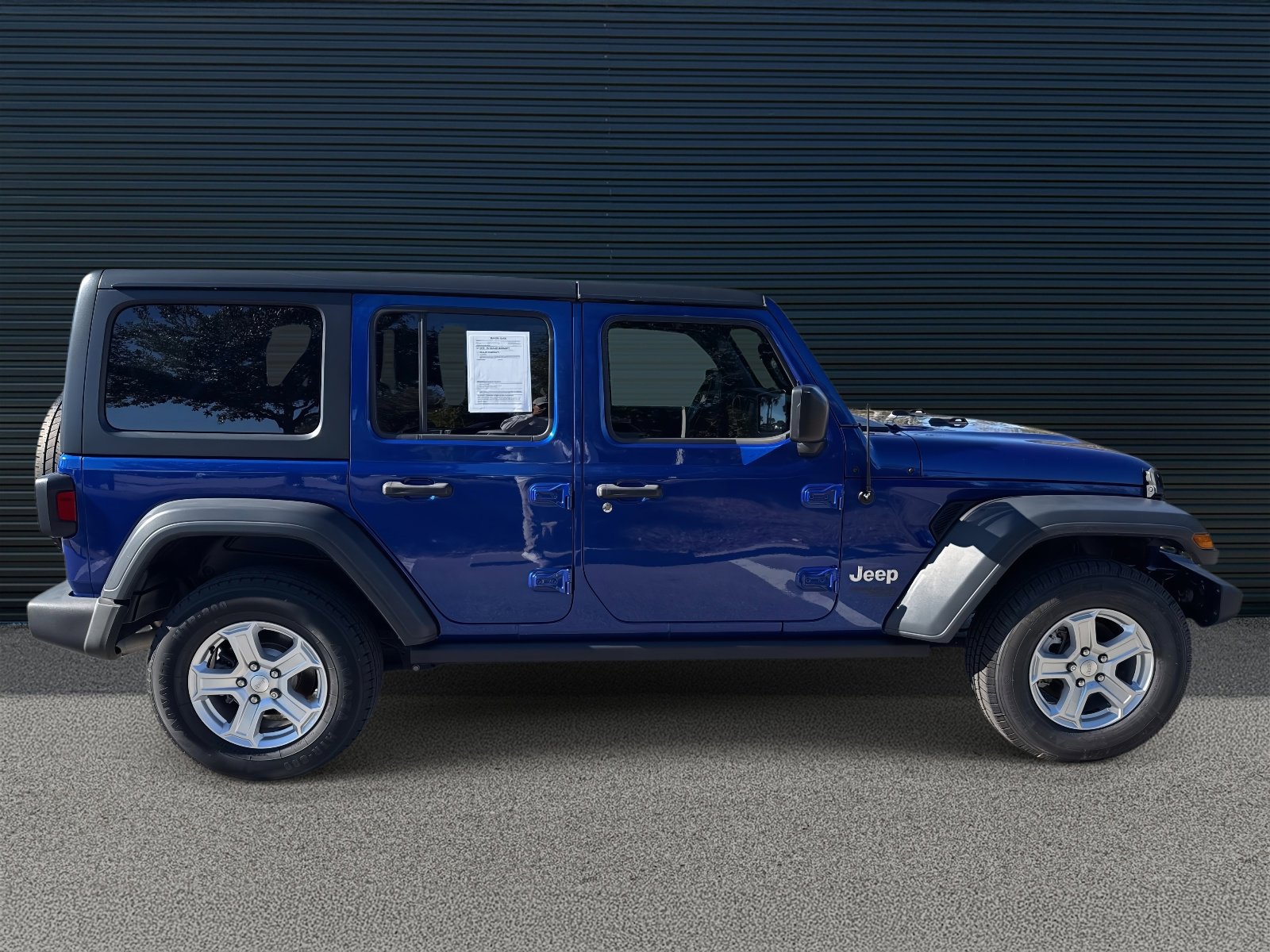 Used 2018 Jeep Wrangler Unlimited Sport S image 8