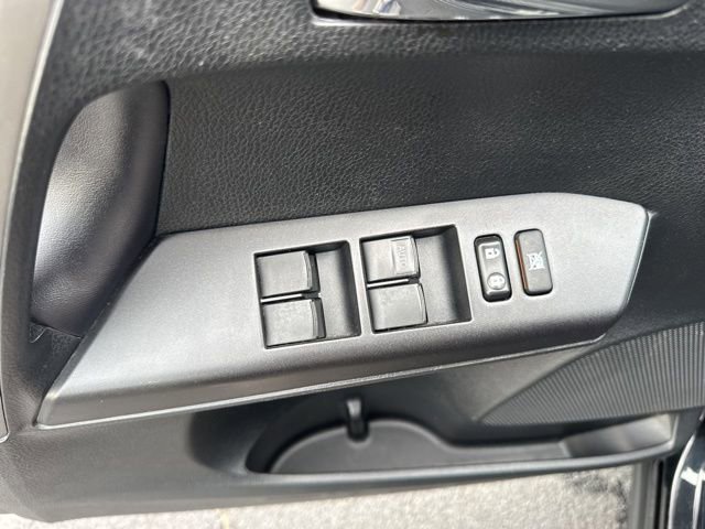 Used 2018 Toyota RAV4 XLE w/ Plus Extra Value Package AWD/4WD image 9