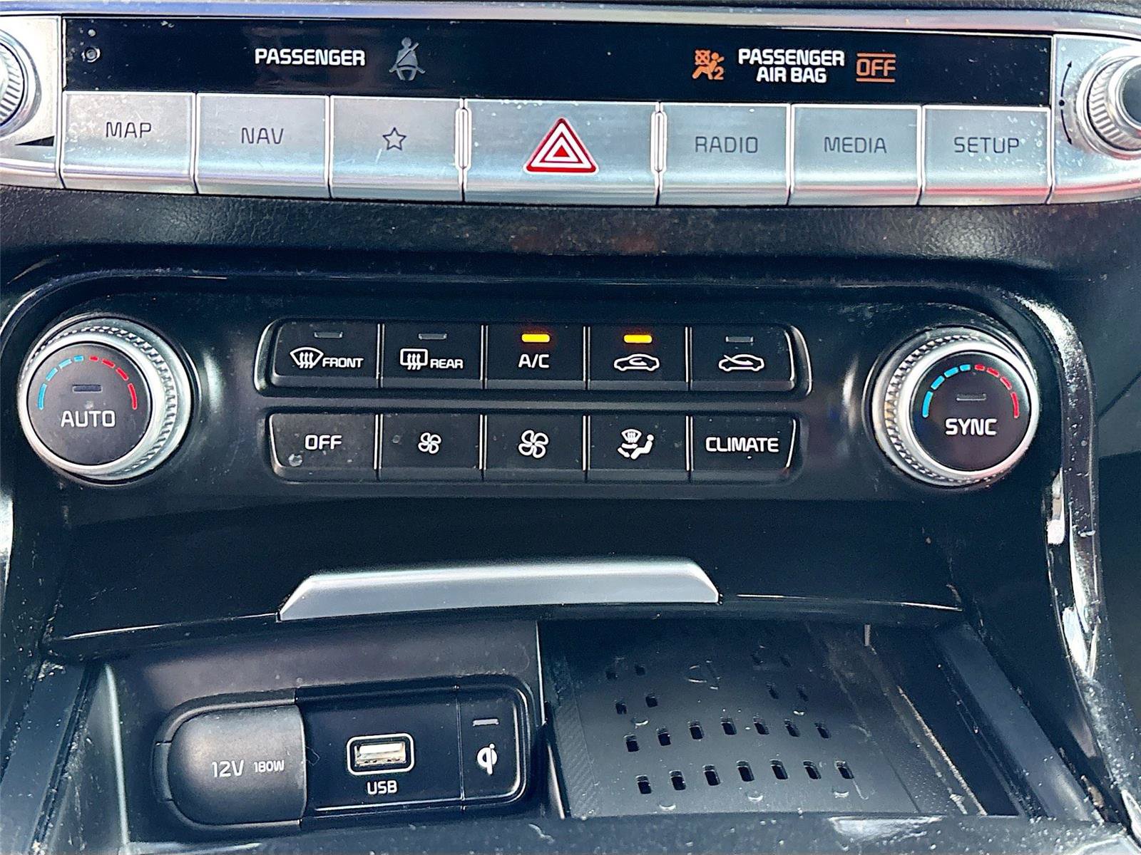 Used 2022 Kia Stinger GT-Line w/ Sun & Sound Package AWD/4WD image 16