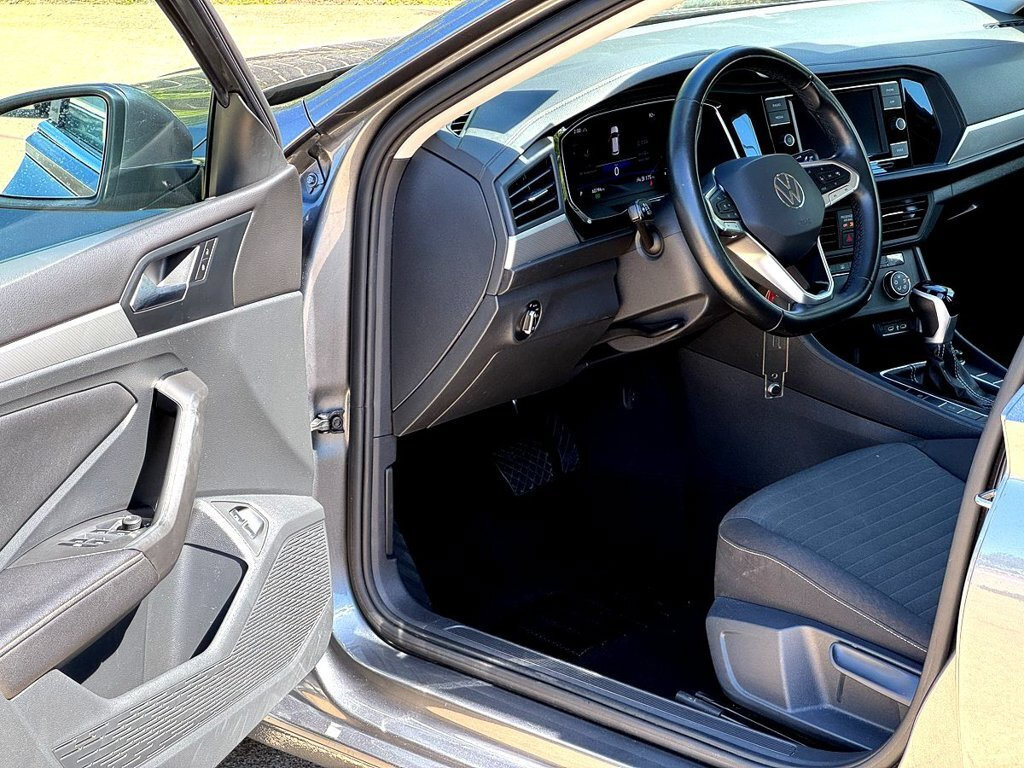 Certified 2024 Volkswagen Jetta S FWD image 11