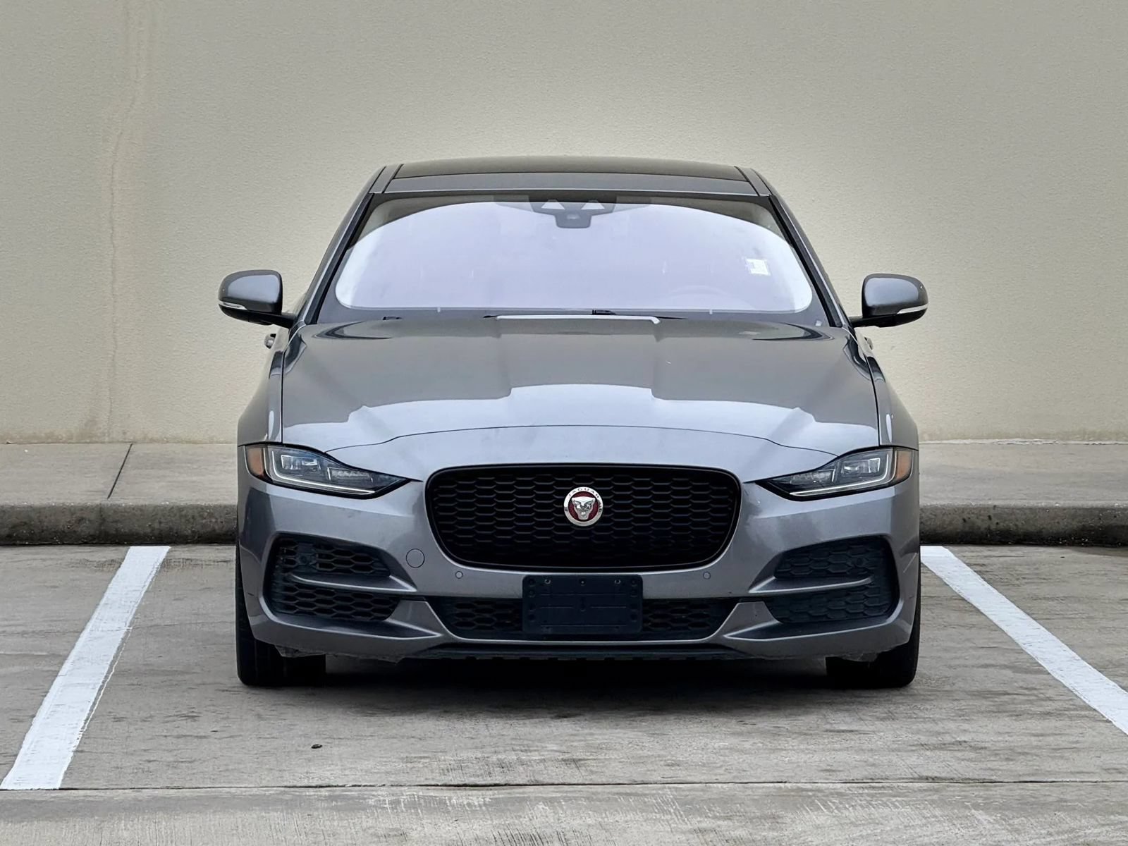 Used 2020 Jaguar XE S RWD image 2